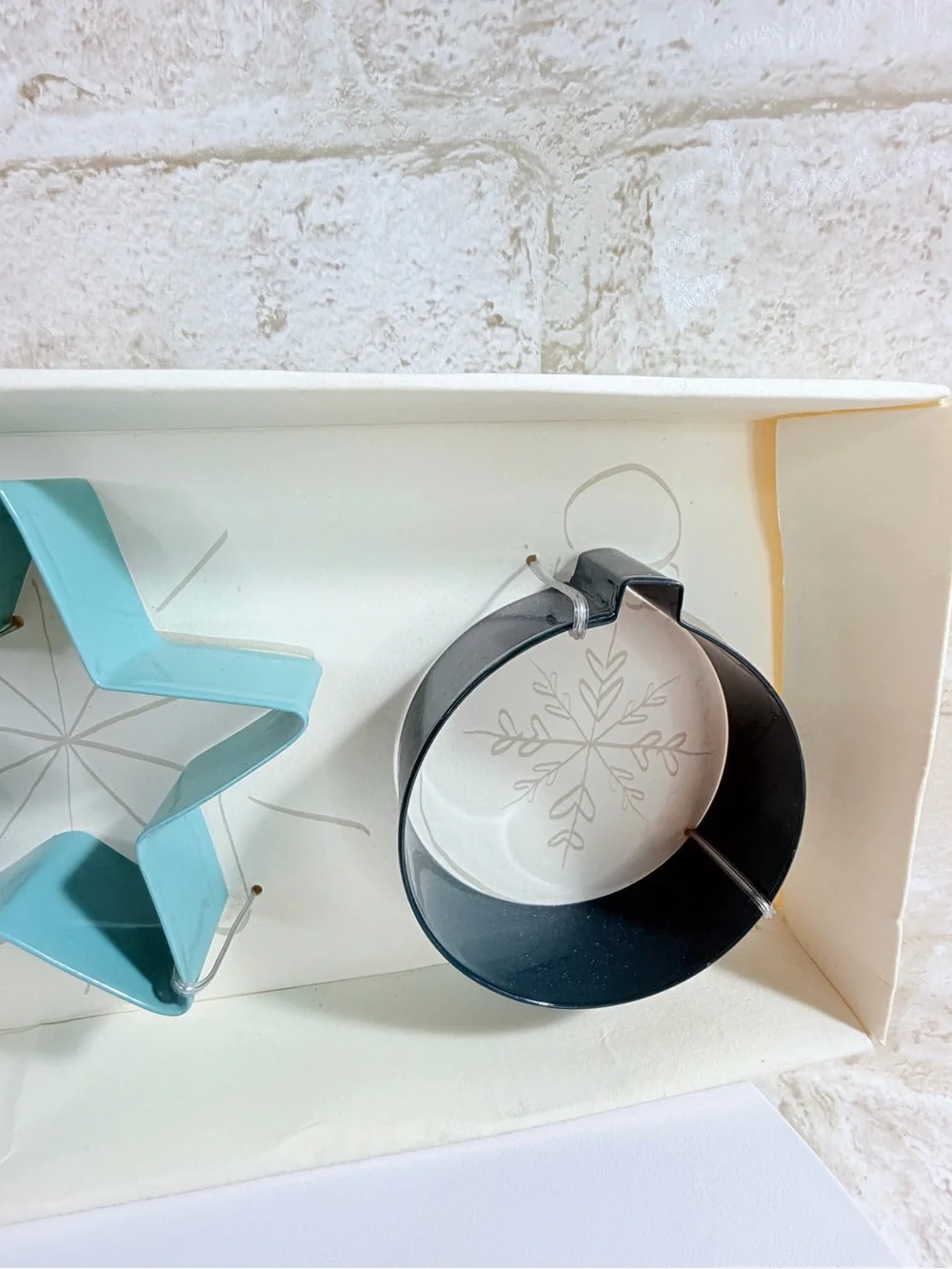 Anthropologie Holiday Cookie Cutter Set of 3 - Tree, Star, Ornament — NWT